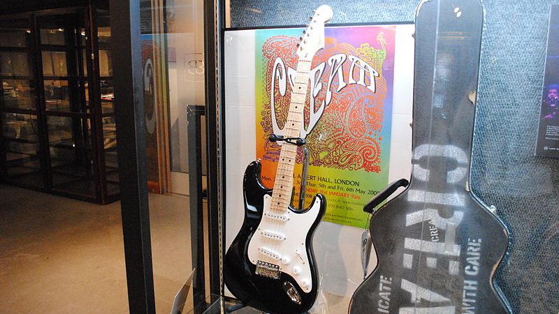 Gitarren von Clapton und Cobain werden versteigert