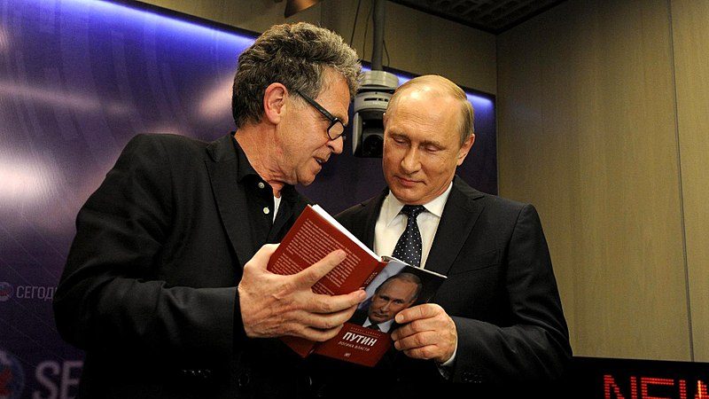 Verlag nimmt Bücher von Putin-Autor aus dem Verkauf