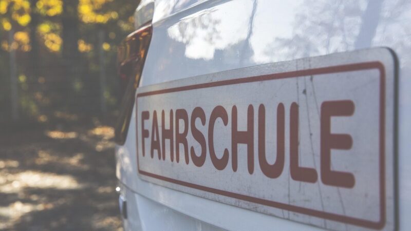 Der Führerschein in Deutschland soll wieder bezahlbarer werden