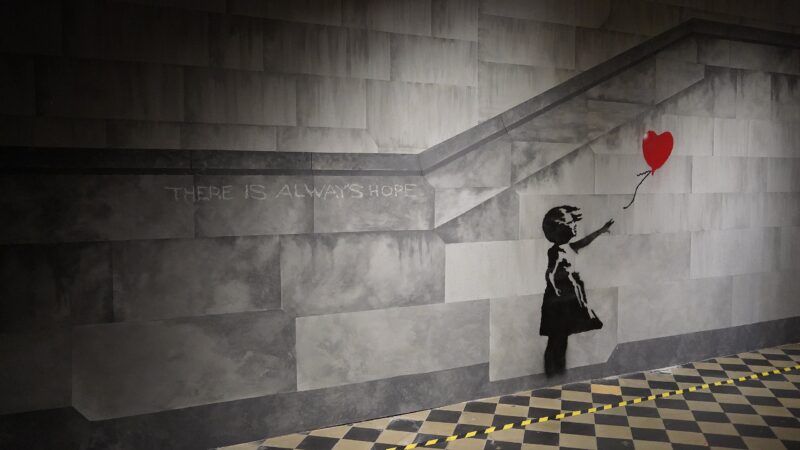 Street-Art statt Stangenware: Banksy zieht ins alte C&A Dortmund ein