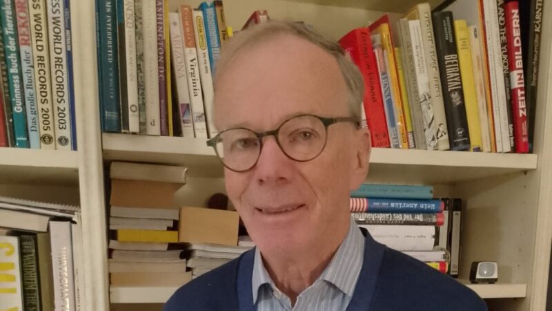 Im Gespräch mit Autor-Journalist Eugen Freund: Zwischen politischem Abgrund und weltweiter Krisen