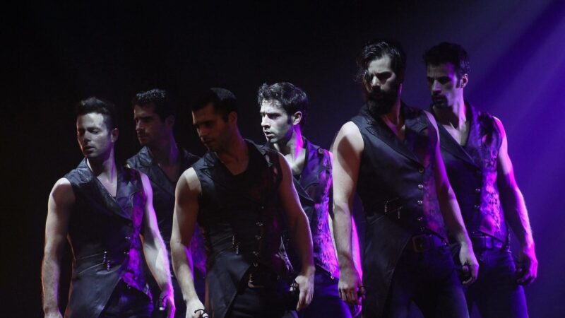 Kunst, Kultur und Traditionen im ewigen Tanz