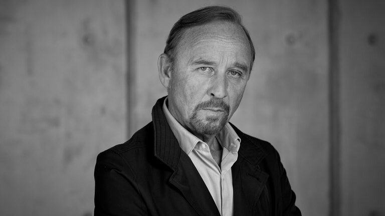 Große Trauer um Alexander Held: Beliebter Film- und Fernsehschauspieler im Alter von 67 Jahren verstorben